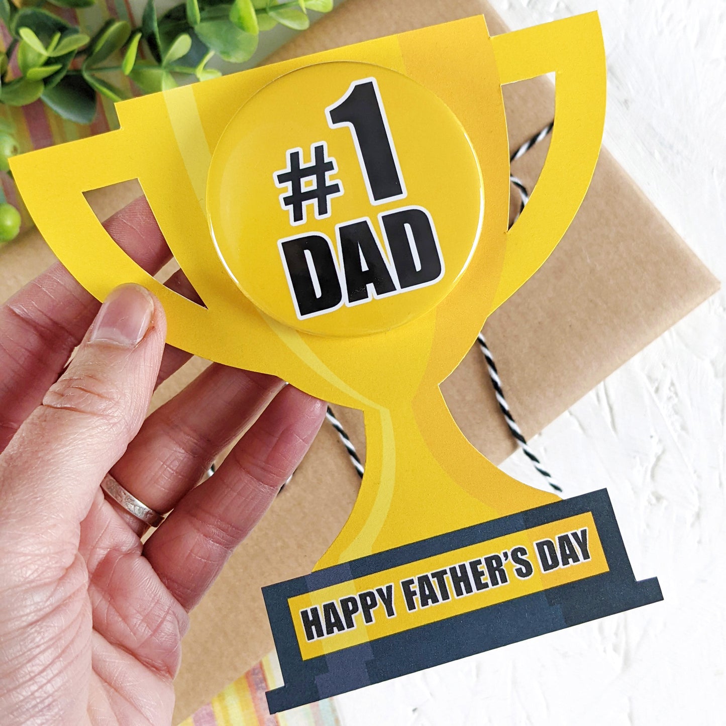 Happy Father's Day Badge & Trophy